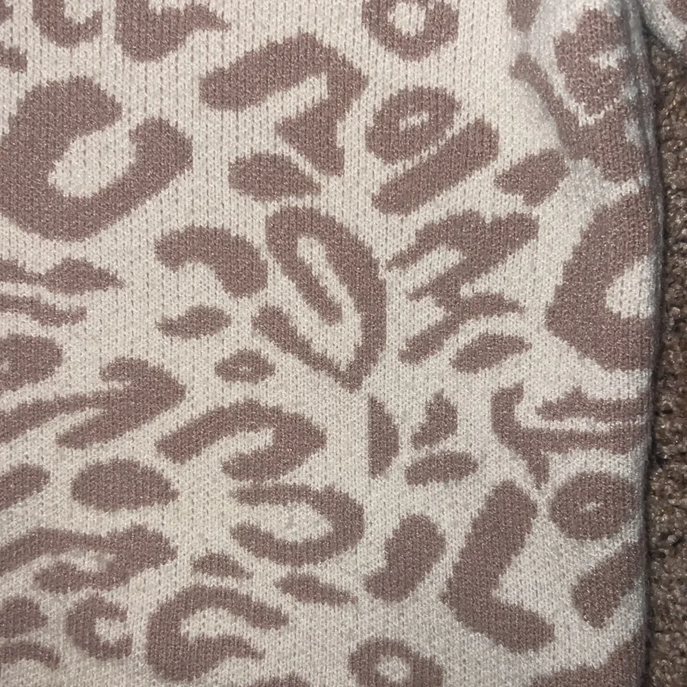 Sweater - Picture 2 of 3